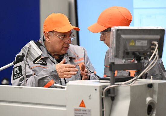 Открытие центра обучения "Профессии будущего"