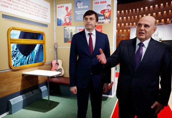 Премьер-министр РФ М. Мишустин посетил выставку "85 лет системе СПО: сила в мастерстве!"