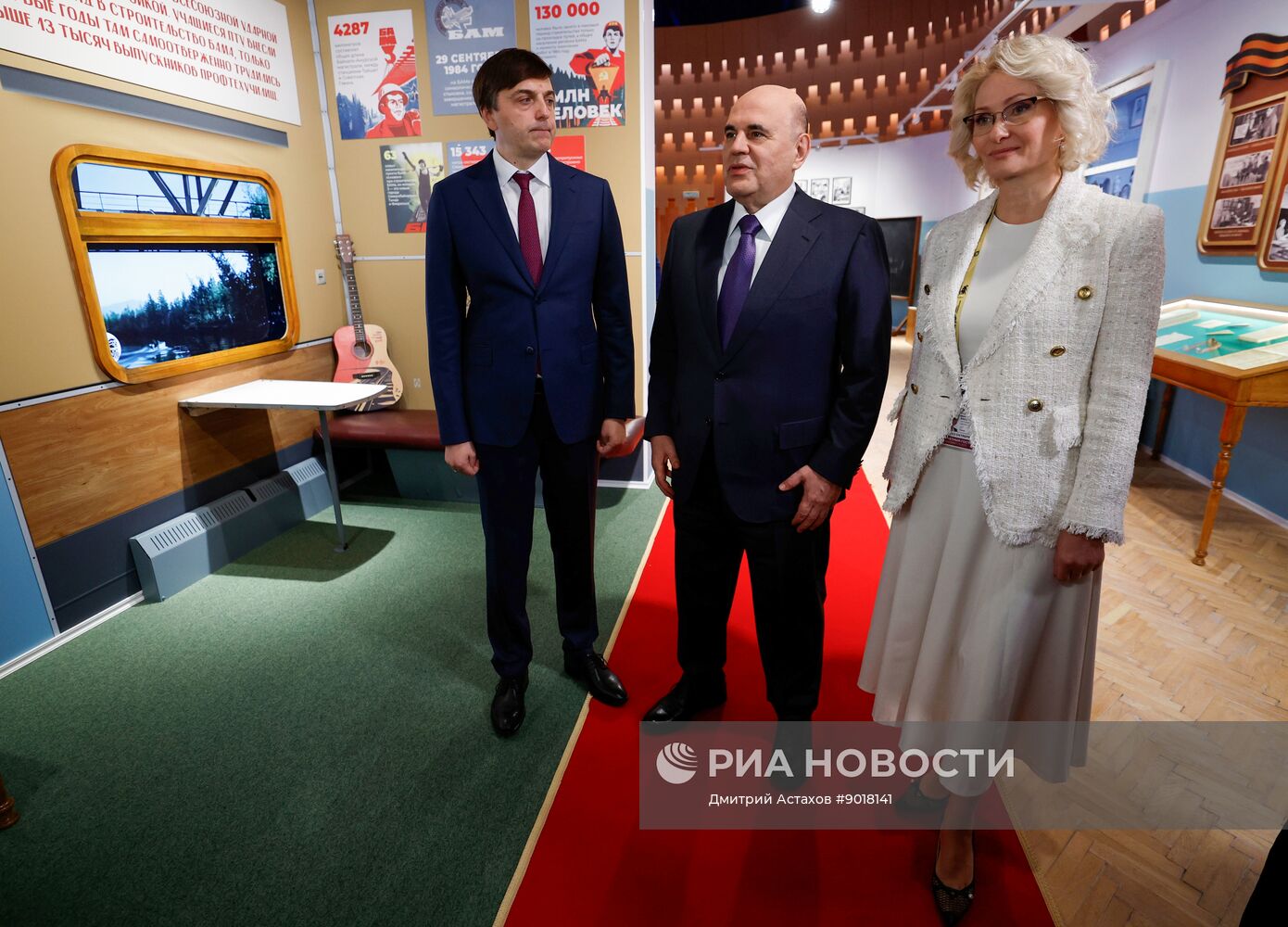 Премьер-министр РФ М. Мишустин посетил выставку "85 лет системе СПО: сила в мастерстве!"