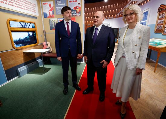 Премьер-министр РФ М. Мишустин посетил выставку "85 лет системе СПО: сила в мастерстве!"