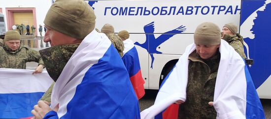 Возвращение из плена российских военных