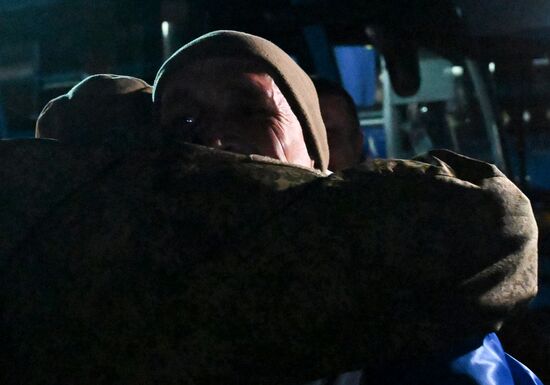 Возвращение из плена российских военных