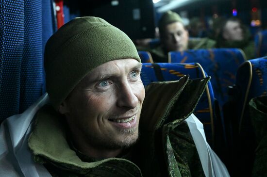 Возвращение из плена российских военных