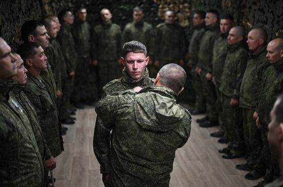 Награждение штурмовиков группировки войск "Центр"