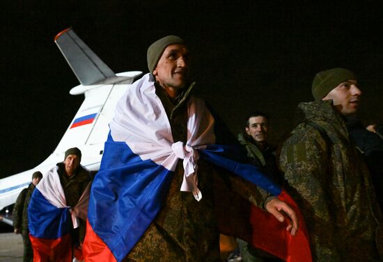 Возвращение из плена российских военных