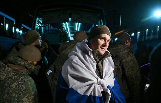 Возвращение из плена российских военных