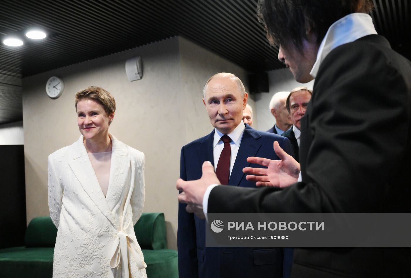 Открытие нового концертного центра в Сириусе