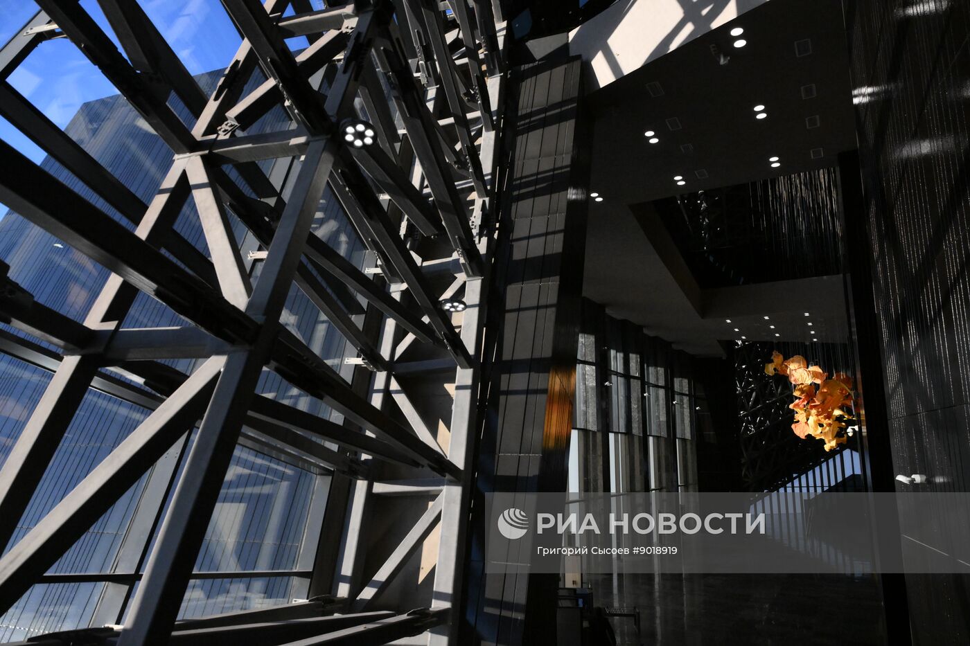 Открытие нового концертного центра в Сириусе