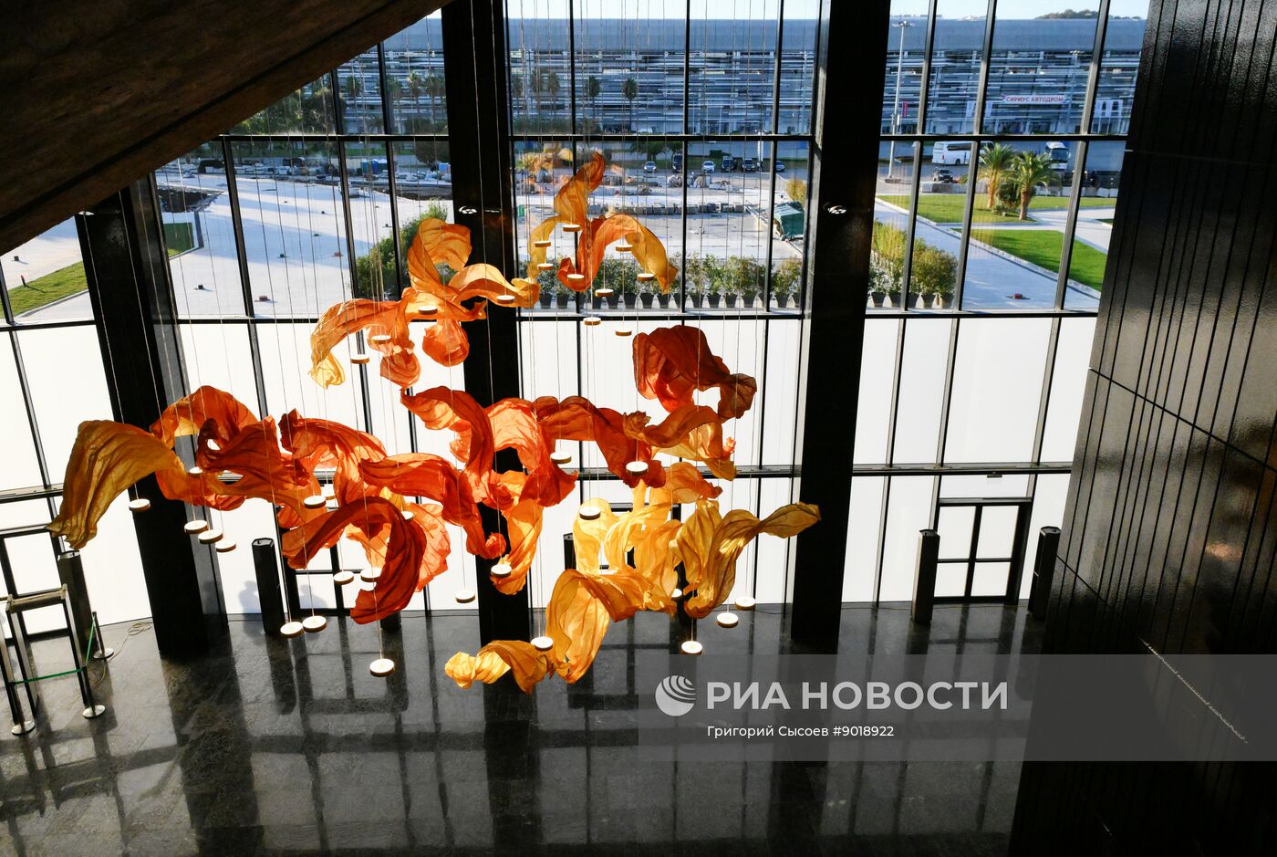 Открытие нового концертного центра в Сириусе