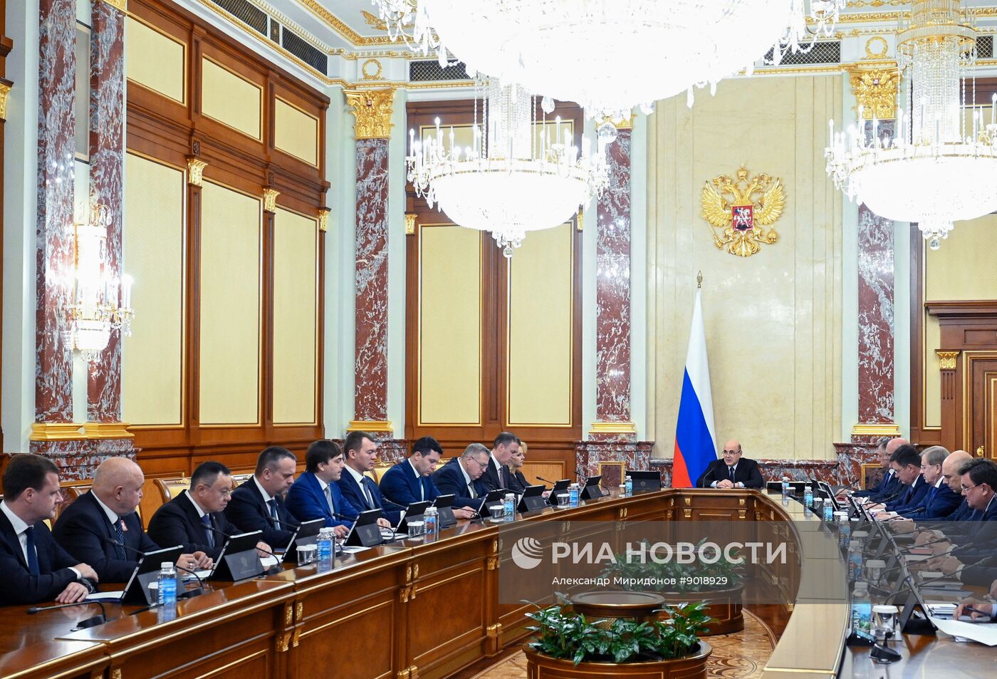 Премьер-министр Михаил Мишустин провел заседание правительства РФ
