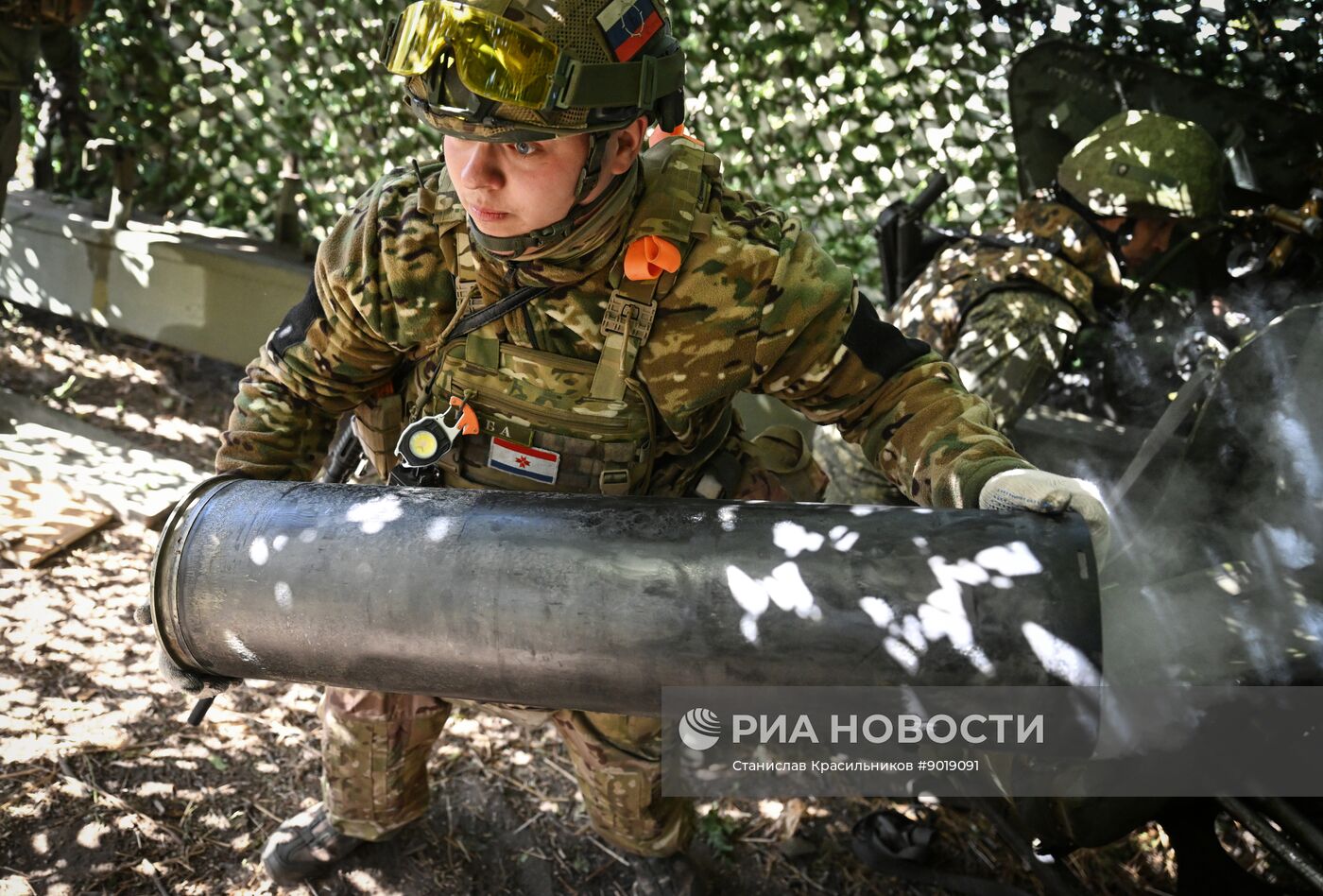 Боевая работа расчета пушки "Гиацинт-Б" группировки войск "Центр"