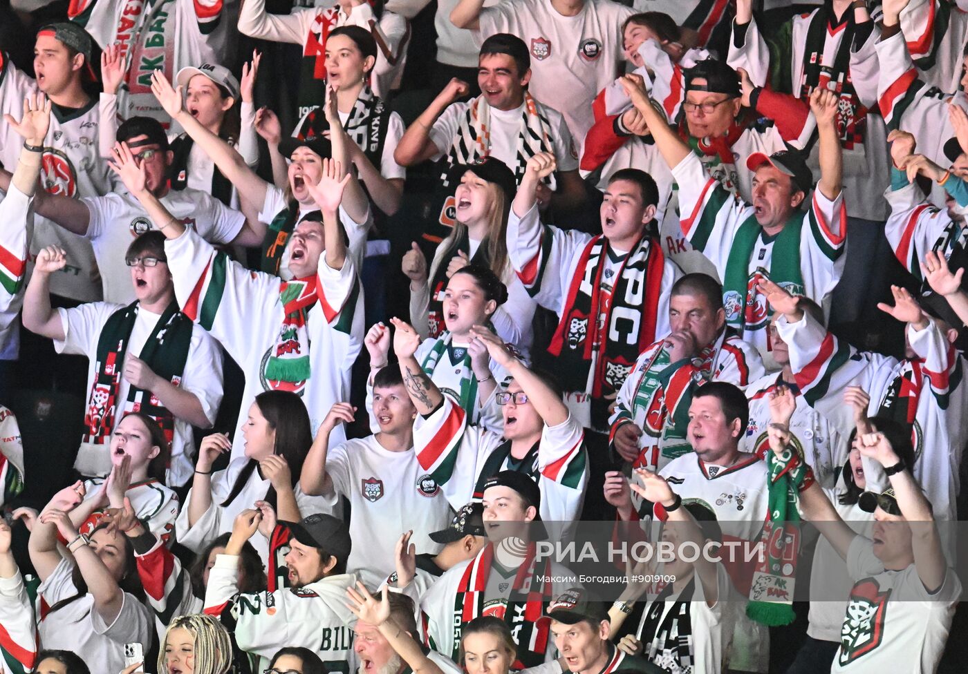 Хоккей. КХЛ. "Ак Барс" (Казань) - "Амур" (Хабаровск)