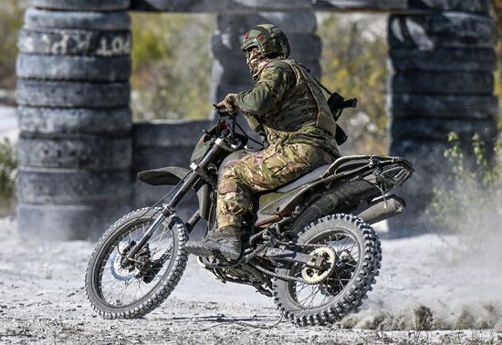 Боевое слаживание штурмовых подразделений группировки войск "Центр" в зоне СВО