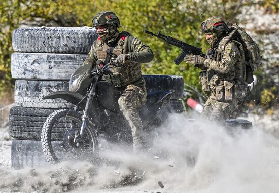 Боевое слаживание штурмовых подразделений группировки войск "Центр" в зоне СВО