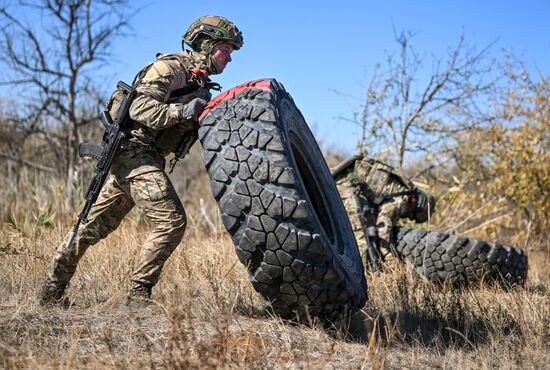 Боевое слаживание штурмовых подразделений группировки войск "Центр" в зоне СВО