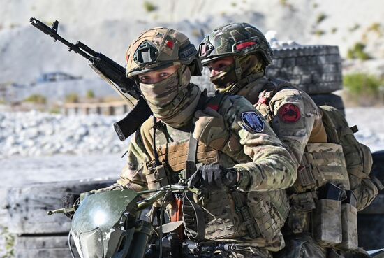 Боевое слаживание штурмовых подразделений группировки войск "Центр" в зоне СВО