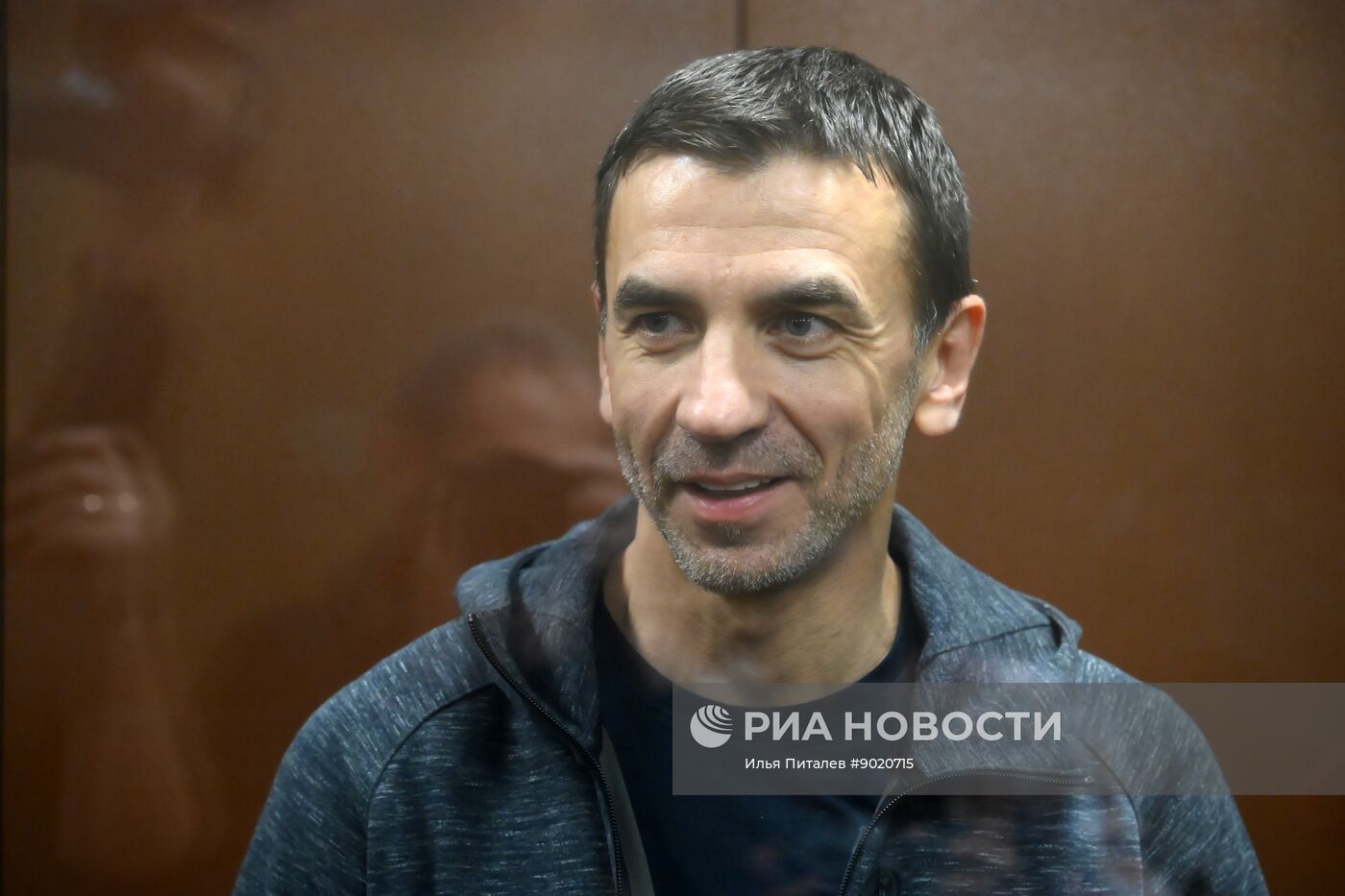 Рассмотрение ходатайства следствия об аресте бывшего министра РФ по вопросам Открытого правительства М. Абызова
