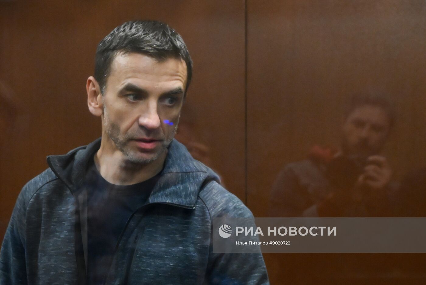 Рассмотрение ходатайства следствия об аресте бывшего министра РФ по вопросам Открытого правительства М. Абызова