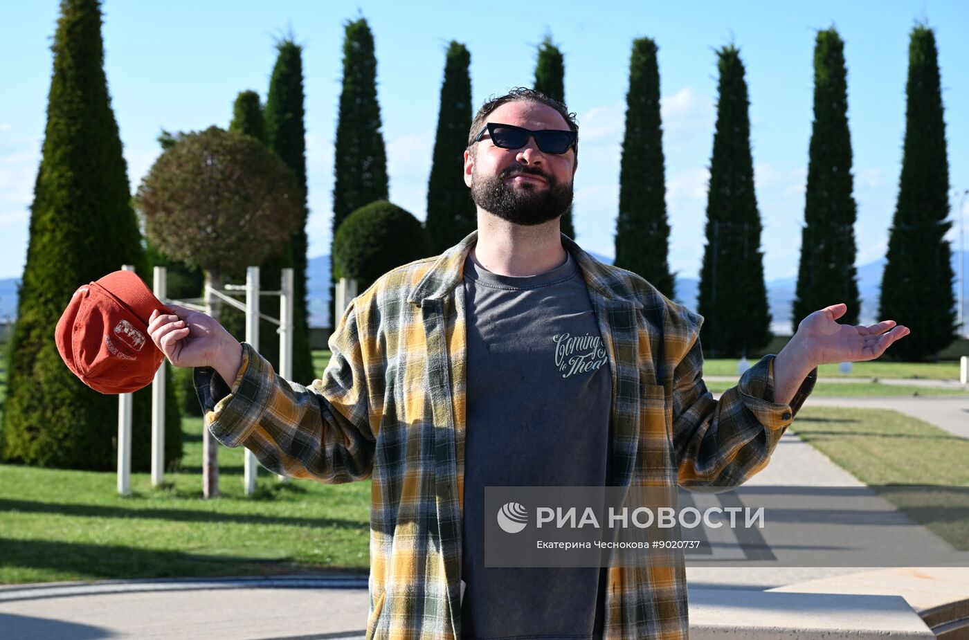 Фестиваль актуального российского кино "Маяк" в Геленджике