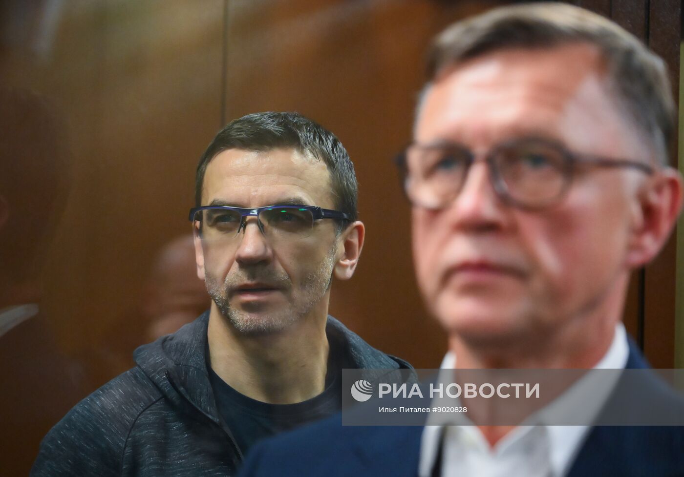 Рассмотрение ходатайства следствия об аресте бывшего министра РФ по вопросам Открытого правительства М. Абызова