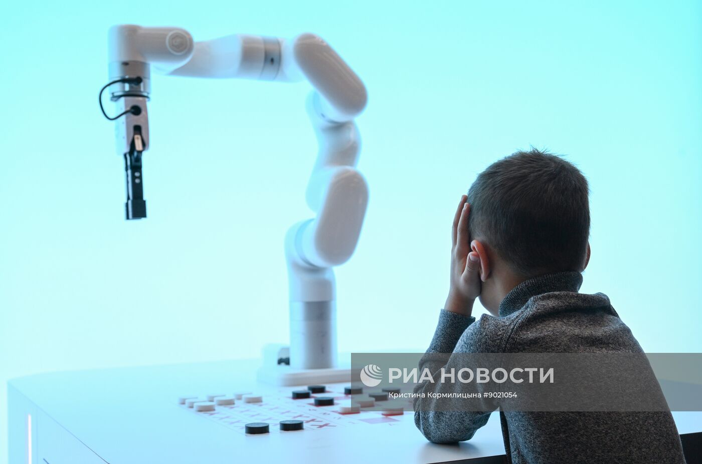 Международный симпозиум "Создавая будущее" в Москве