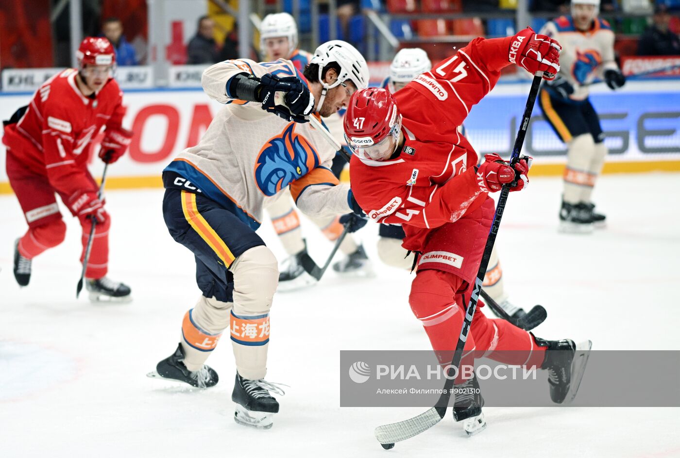 Хоккей. КХЛ. "Спартак" (Москва) - "Драконы" (Шанхай)