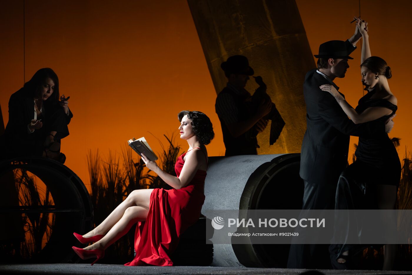 Спектакль "Посланница" в Театре Российской Армии