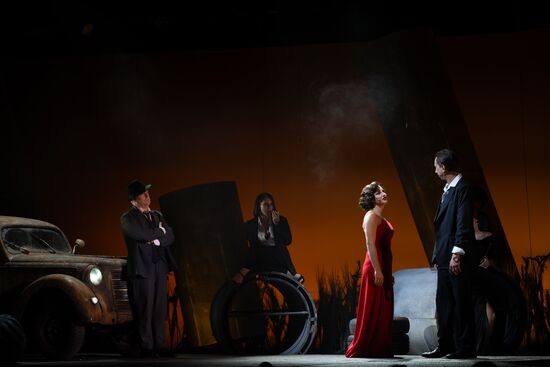 Спектакль "Посланница" в Театре Российской Армии