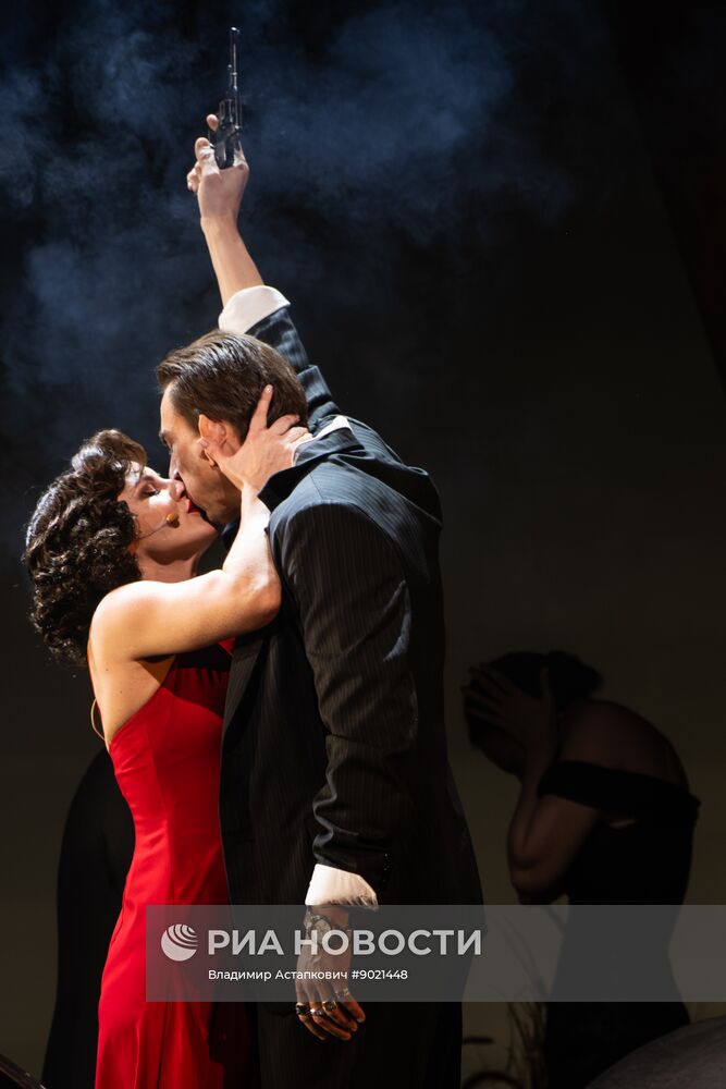 Спектакль "Посланница" в Театре Российской Армии