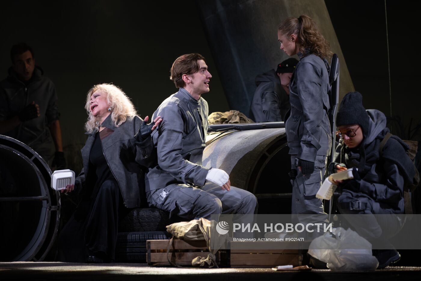 Спектакль "Посланница" в Театре Российской Армии