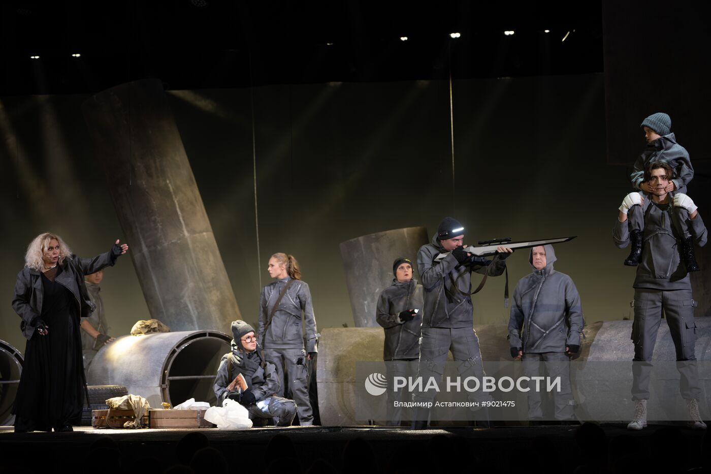 Спектакль "Посланница" в Театре Российской Армии