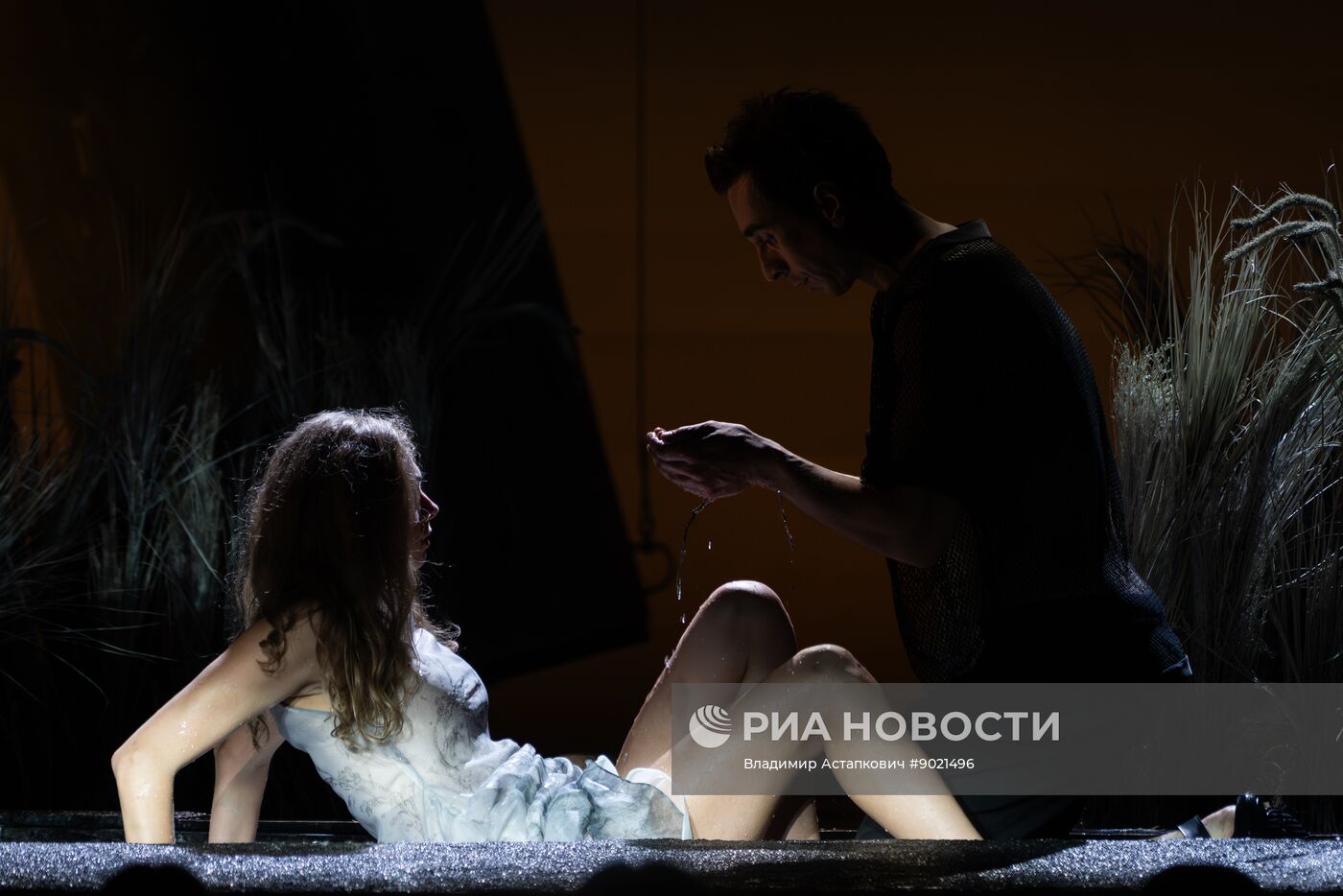 Спектакль "Посланница" в Театре Российской Армии