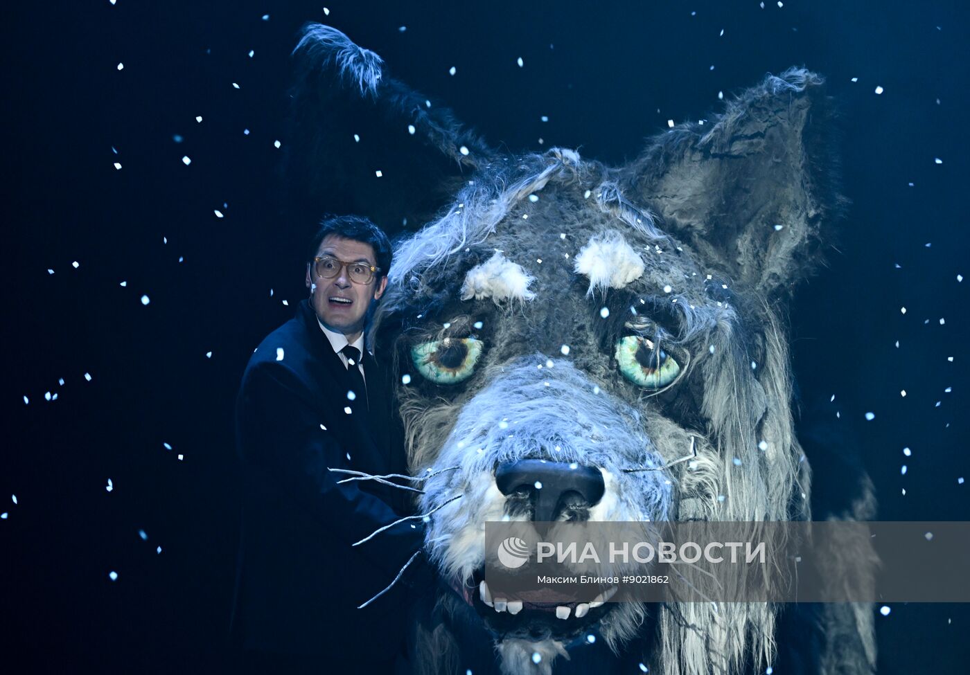 Спектакль "Три поросёнка. Ой" в Театре на Таганке