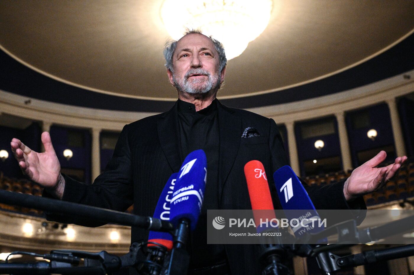 Гости на показе новой версии балета "Красная Жизель" в Москве