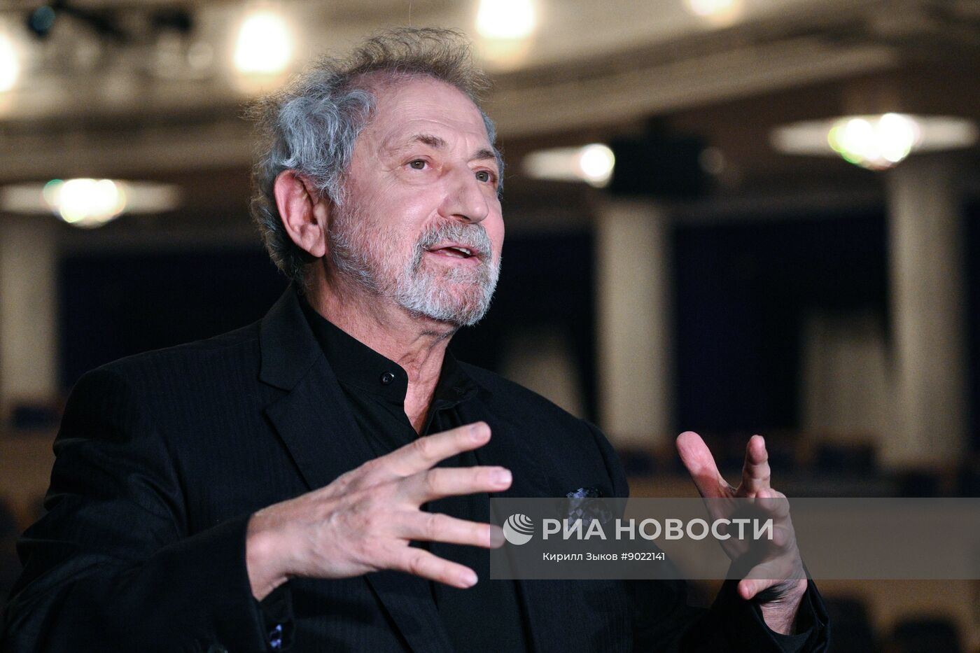 Гости на показе новой версии балета "Красная Жизель" в Москве