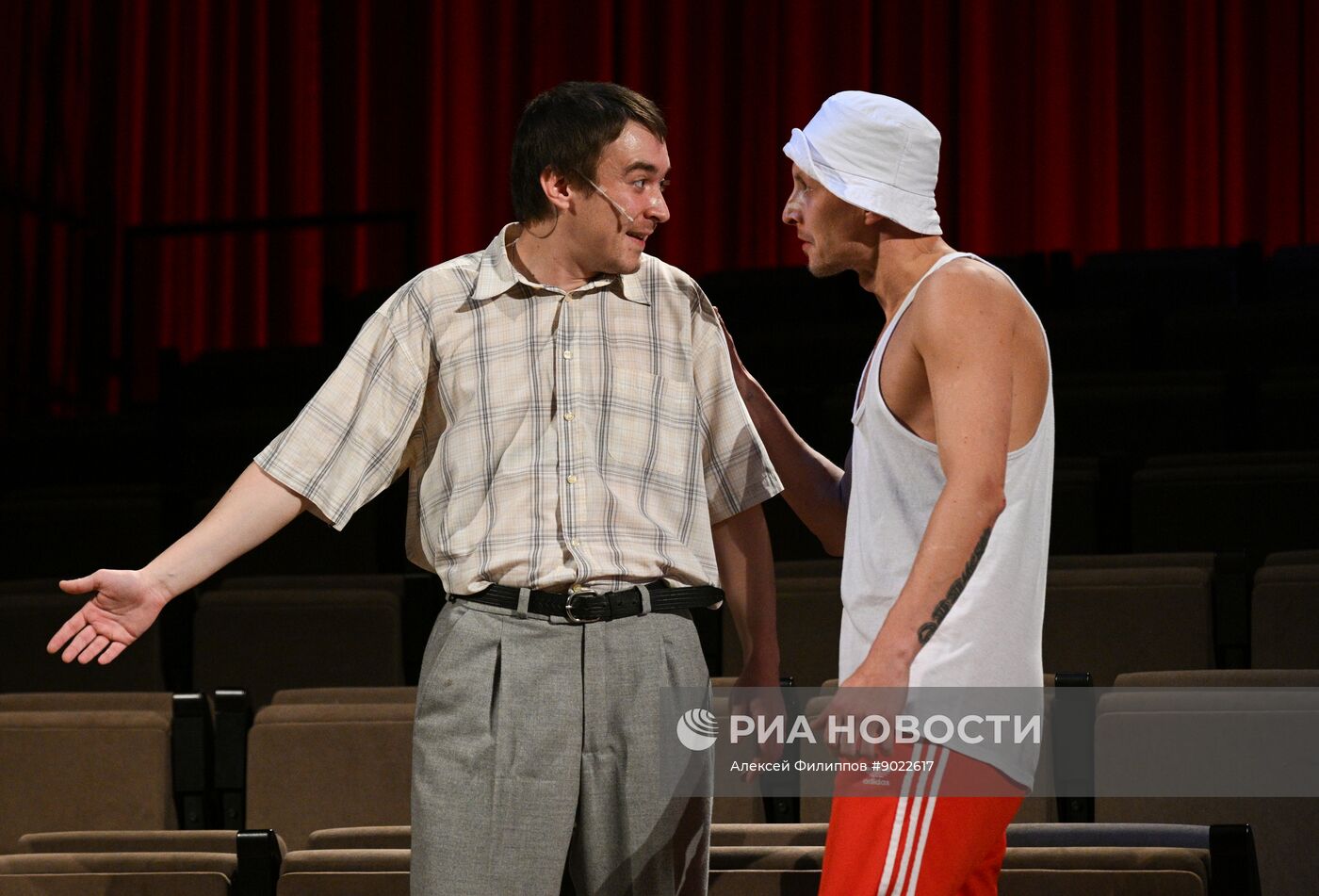 Спектакль "Молодость все простит" в Театре на Таганке 