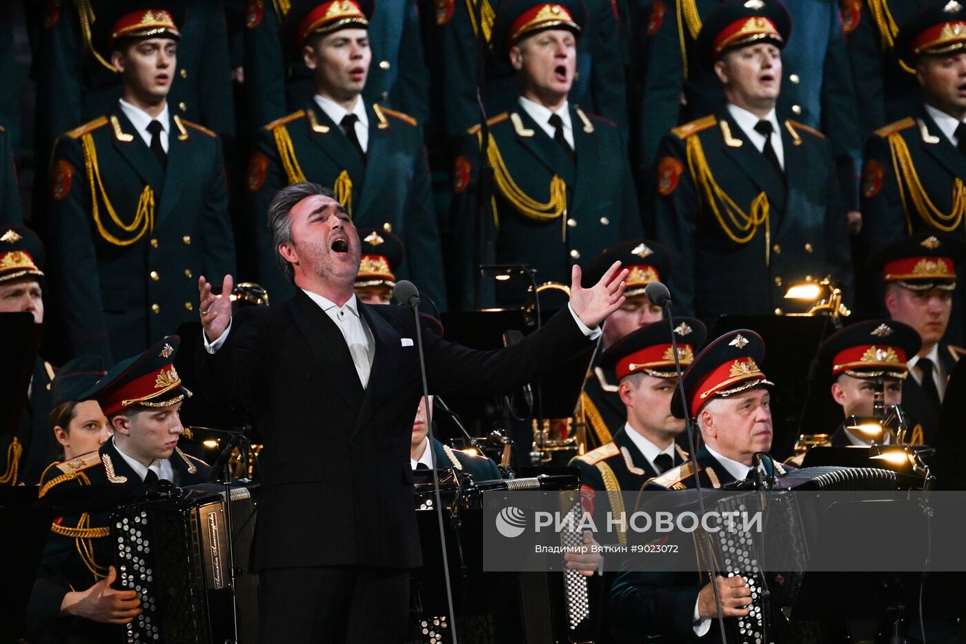 Концерт Академического ансамбля песни и пляски Российской армии им. А.В. Александрова