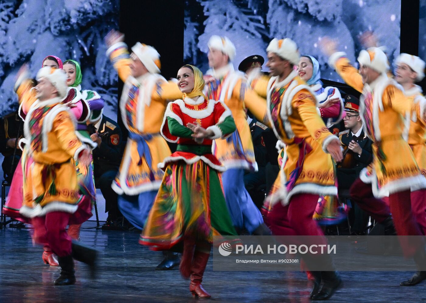 Концерт Академического ансамбля песни и пляски Российской армии им. А.В. Александрова