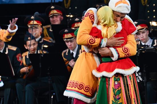 Концерт Академического ансамбля песни и пляски Российской армии им. А.В. Александрова