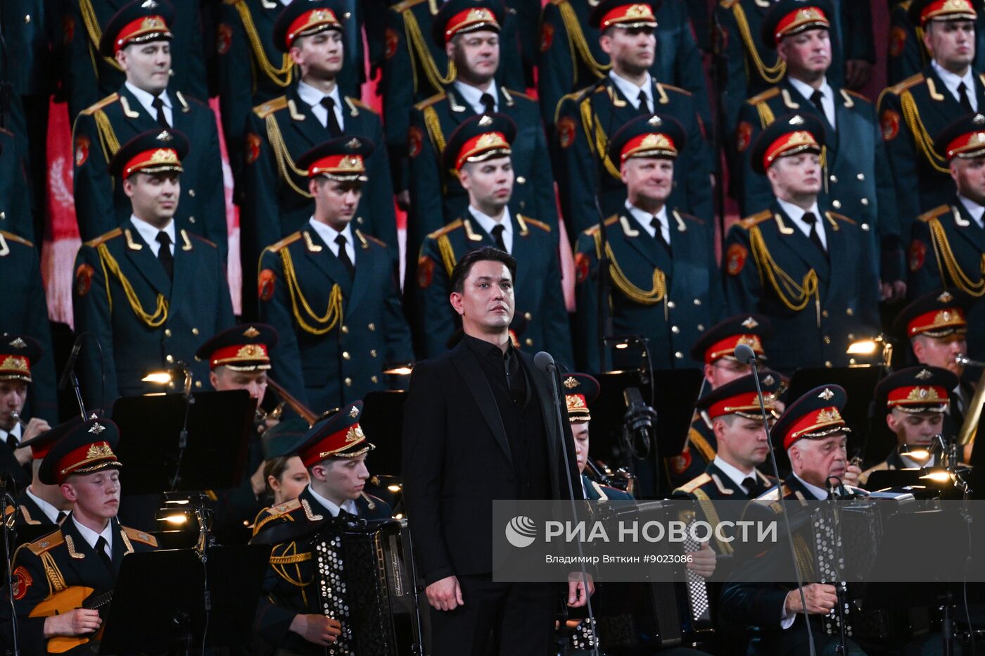 Концерт Академического ансамбля песни и пляски Российской армии им. А.В. Александрова