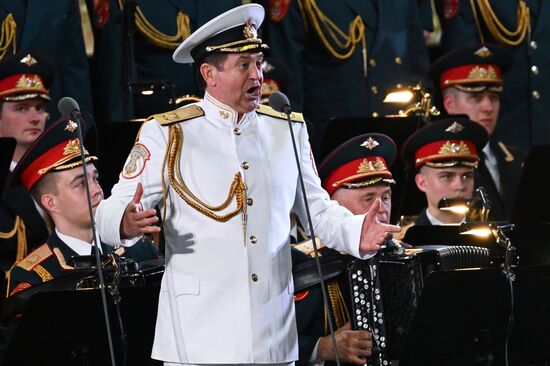 Концерт Академического ансамбля песни и пляски Российской армии им. А.В. Александрова