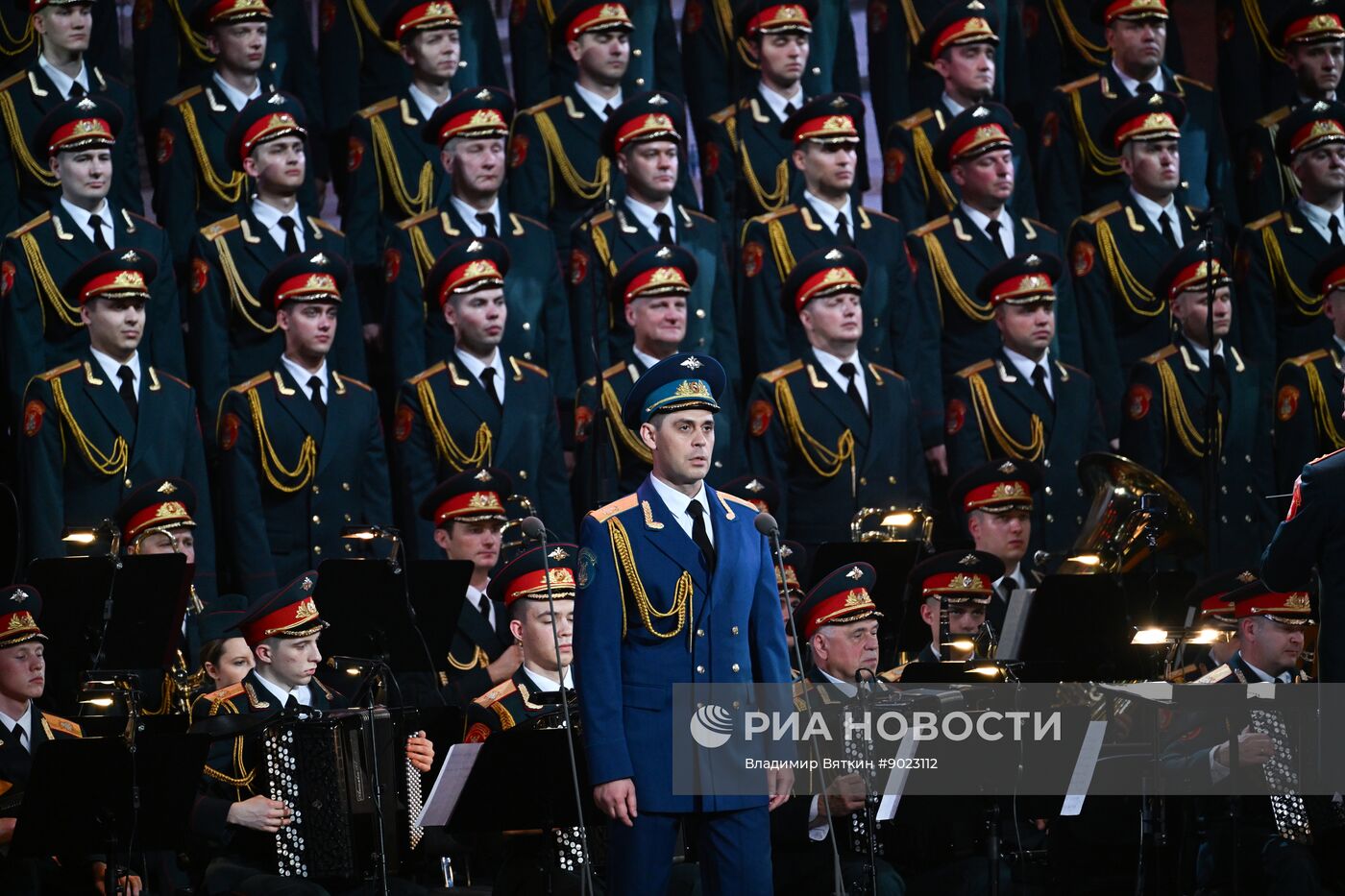 Концерт Академического ансамбля песни и пляски Российской армии им. А.В. Александрова