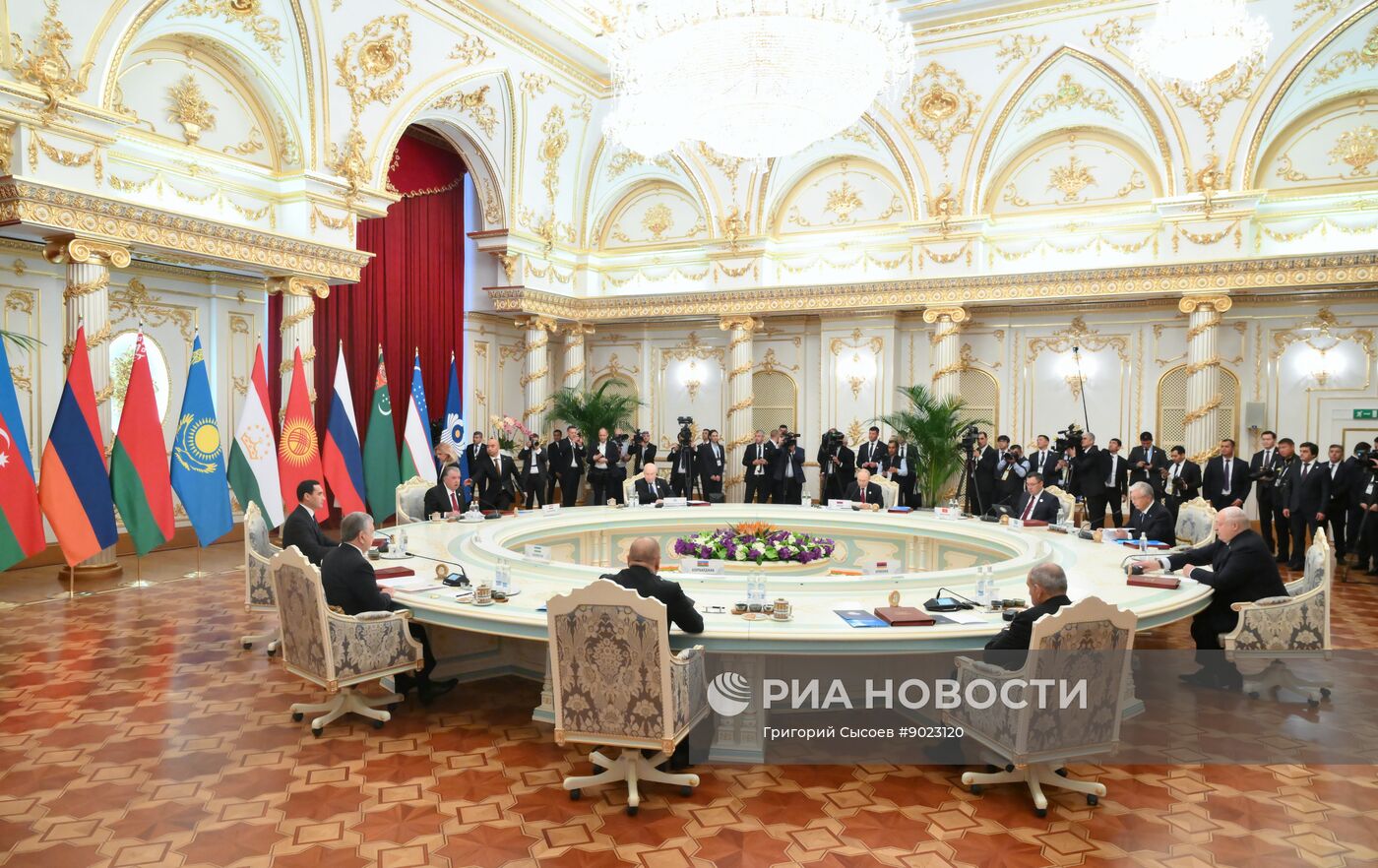 Заседание совета глав государств СНГ