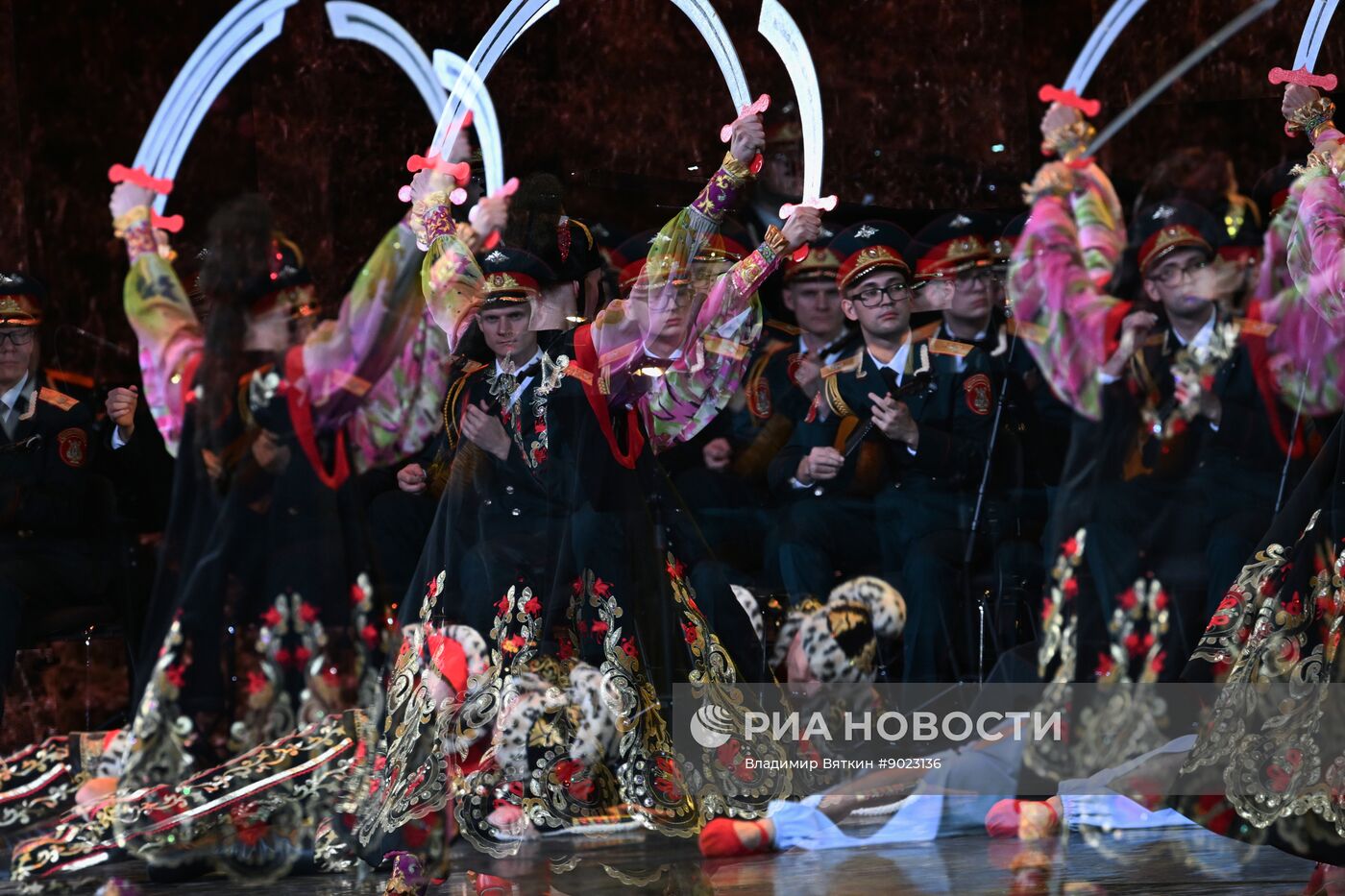 Концерт Академического ансамбля песни и пляски Российской армии им. А.В. Александрова