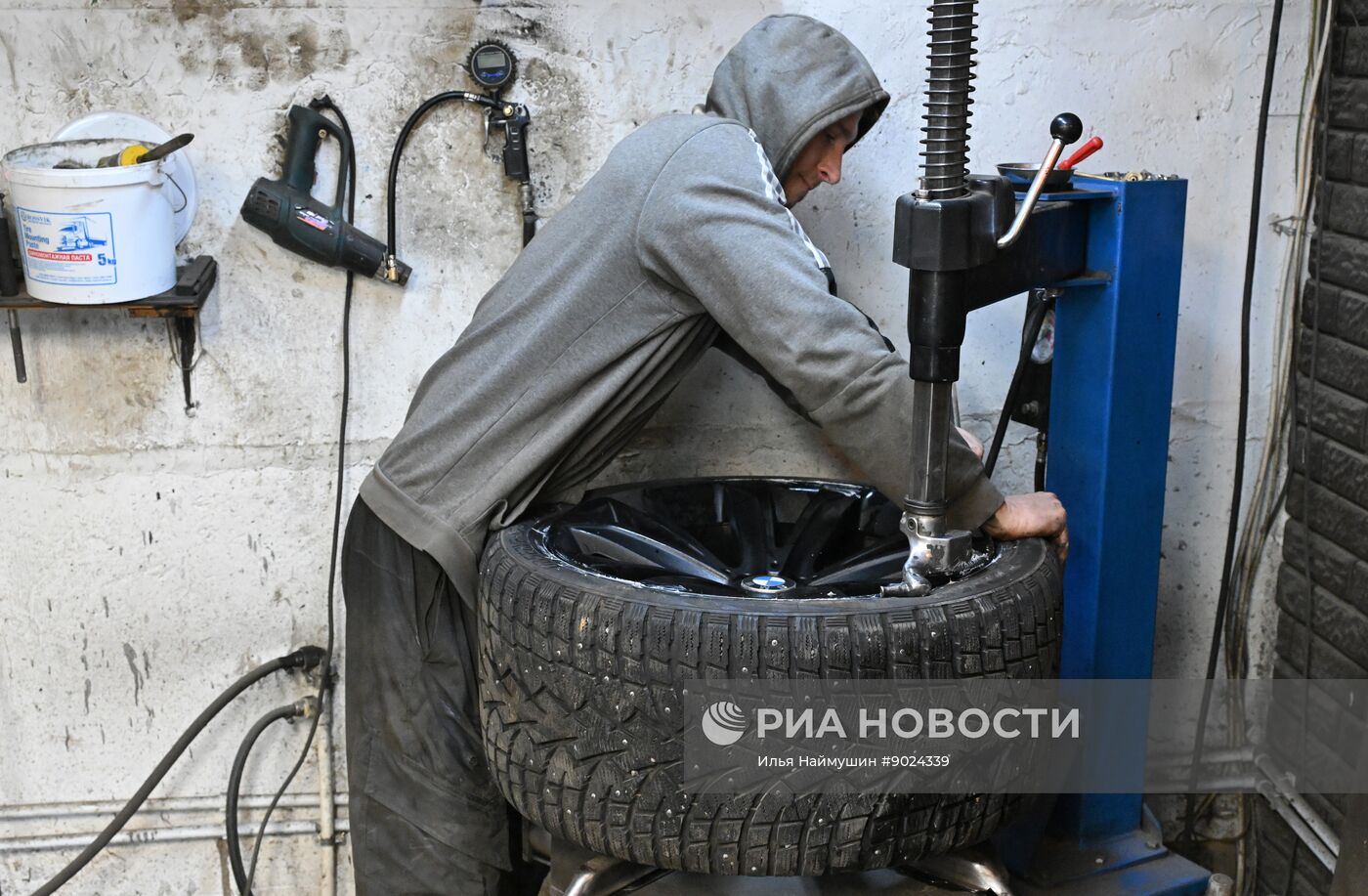 Сезонный шиномонтаж в Красноярске