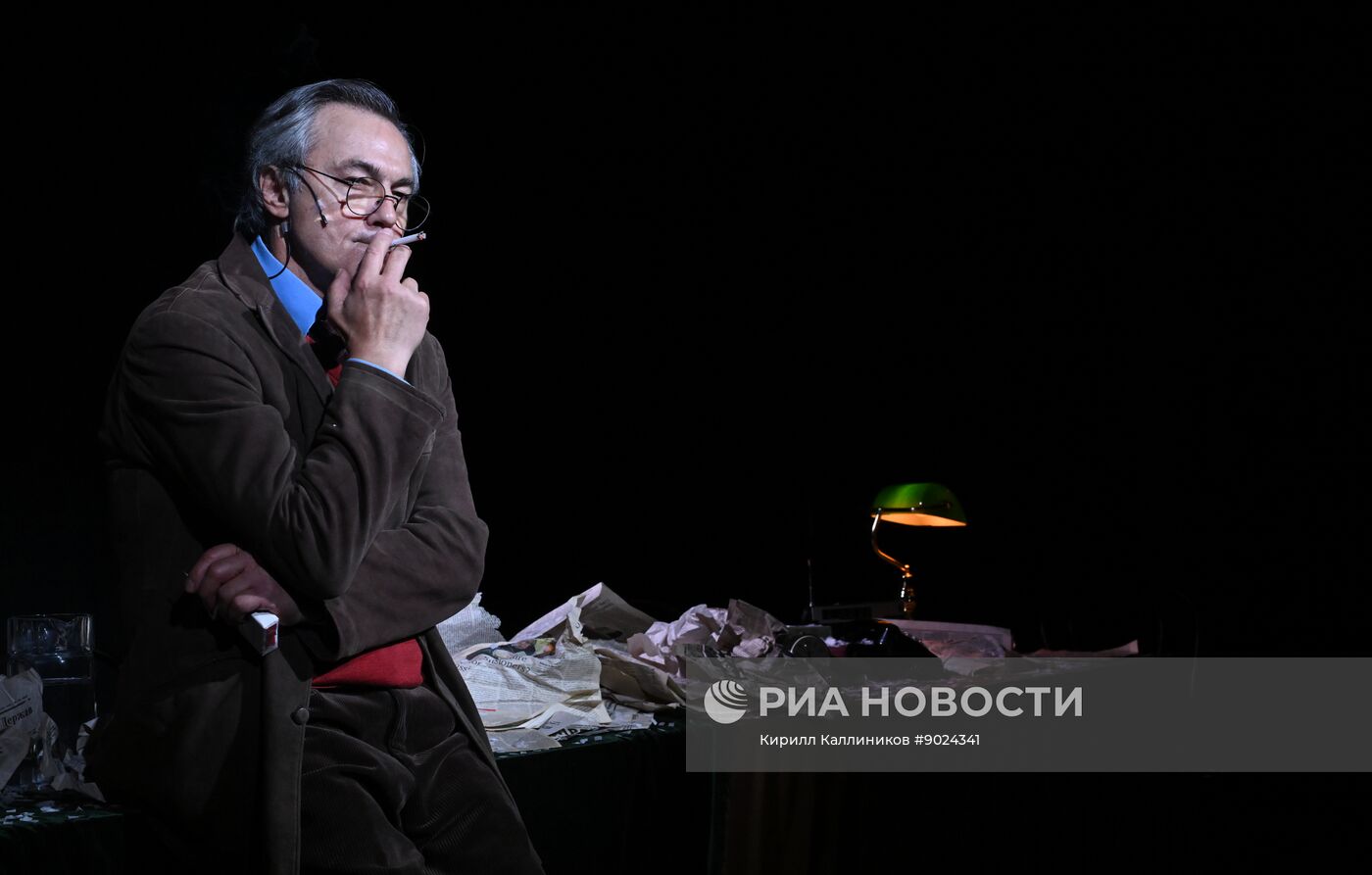 Спектакль "Ося. Иосиф. Joseph" в Театре Маяковского в Москве