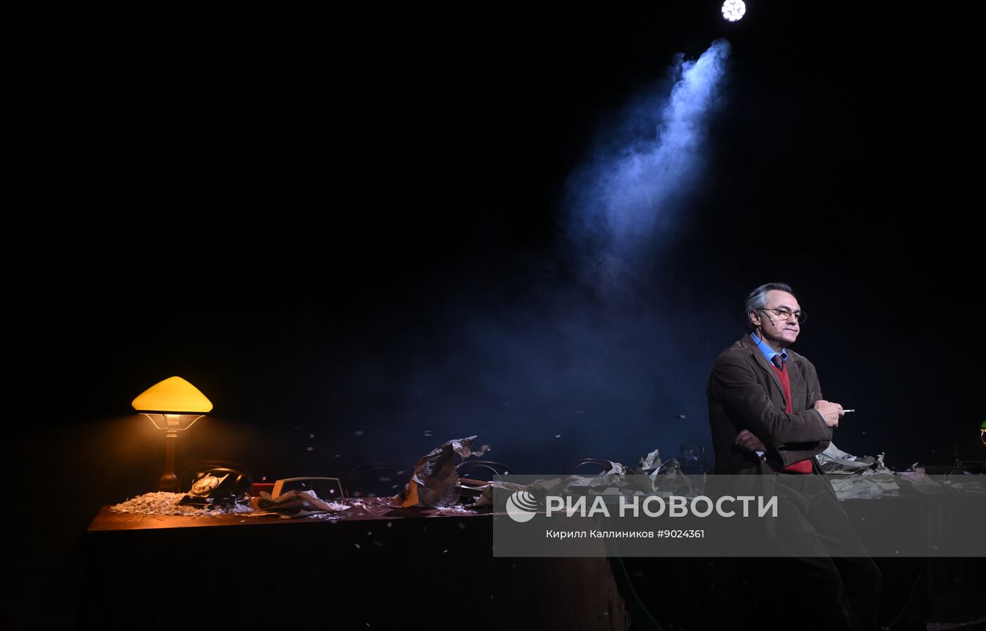 Спектакль "Ося. Иосиф. Joseph" в Театре Маяковского в Москве