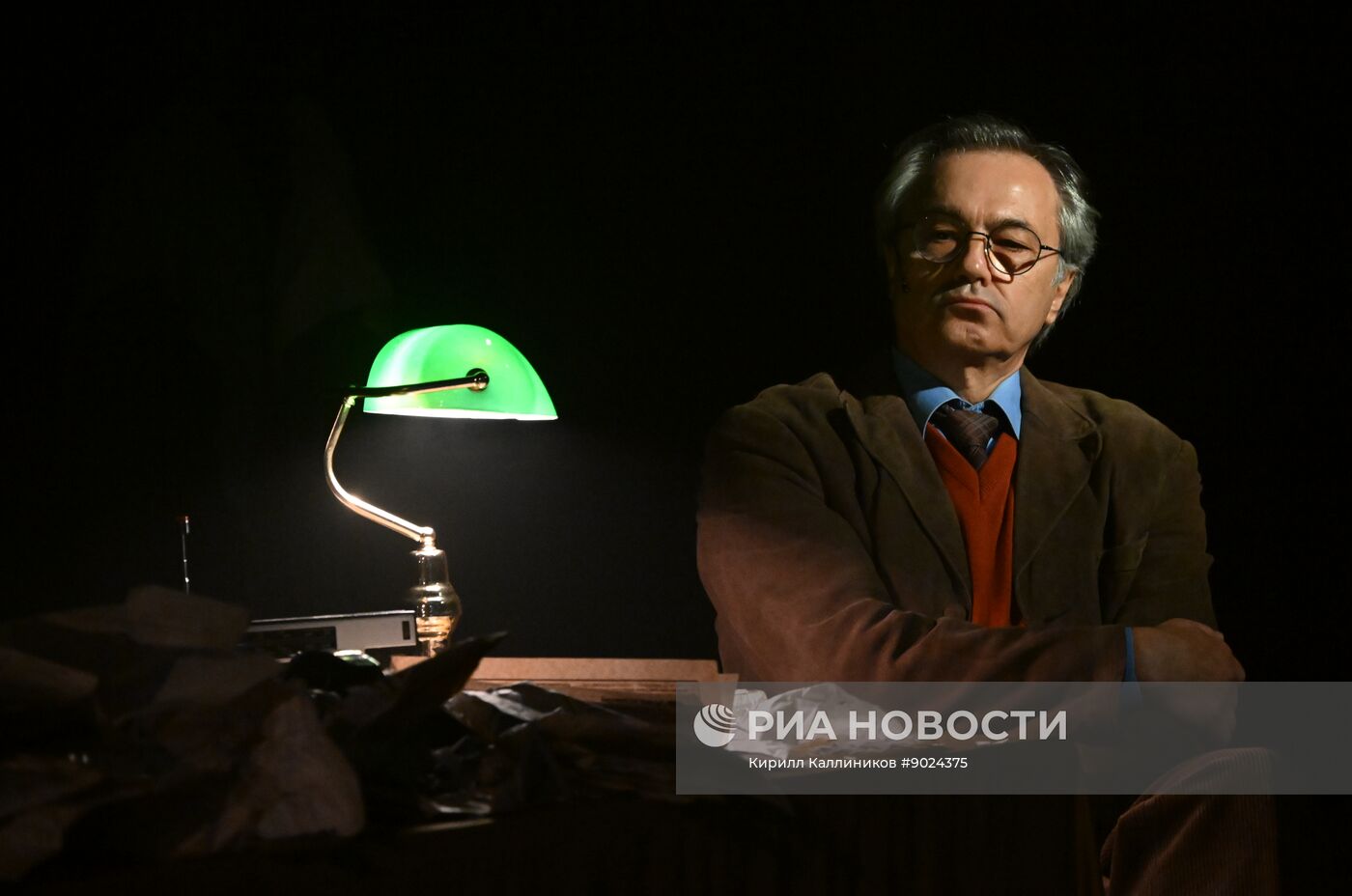 Спектакль "Ося. Иосиф. Joseph" в Театре Маяковского в Москве