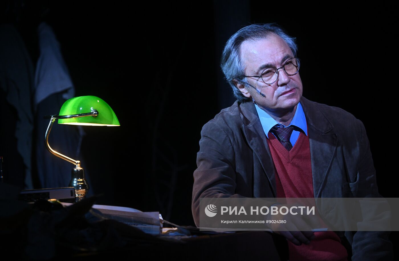 Спектакль "Ося. Иосиф. Joseph" в Театре Маяковского в Москве