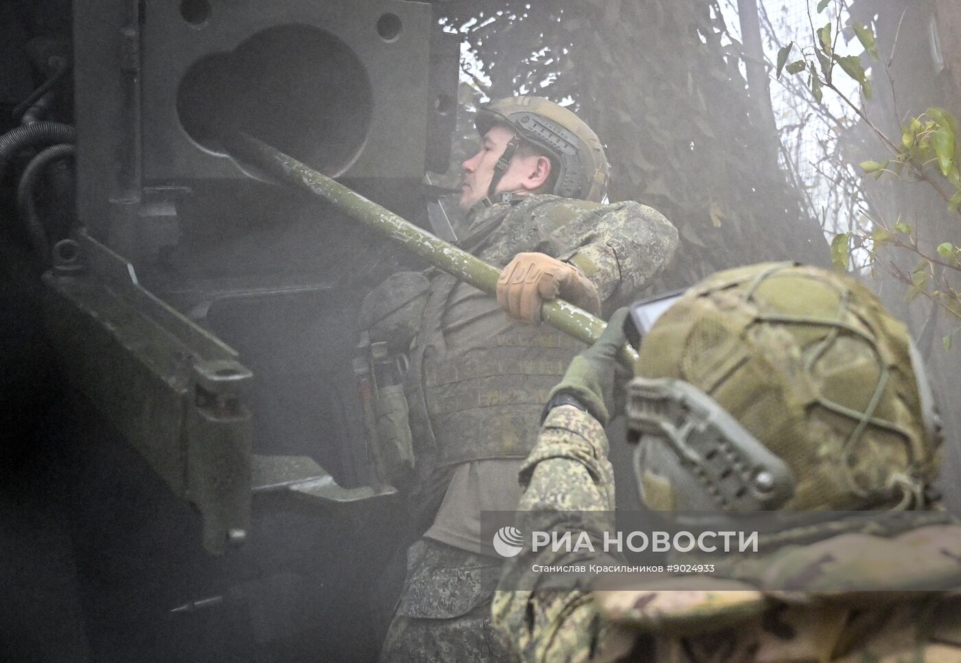 Боевая работа расчета пушки 2С5 "Гиацинт-С" группировки войск "Центр" в зоне СВО